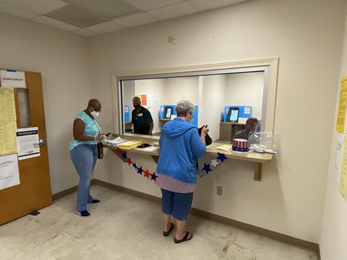 Rockdale elections officials, volunteers praised for