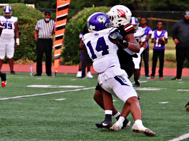 MG 14 Zakih Camara - DH 1 Zach Manning