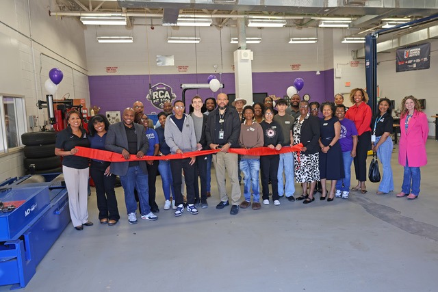 Rockdale Career Academy launches new EV/Hybrid Dual Enrollment Program + new automotive student enterprise